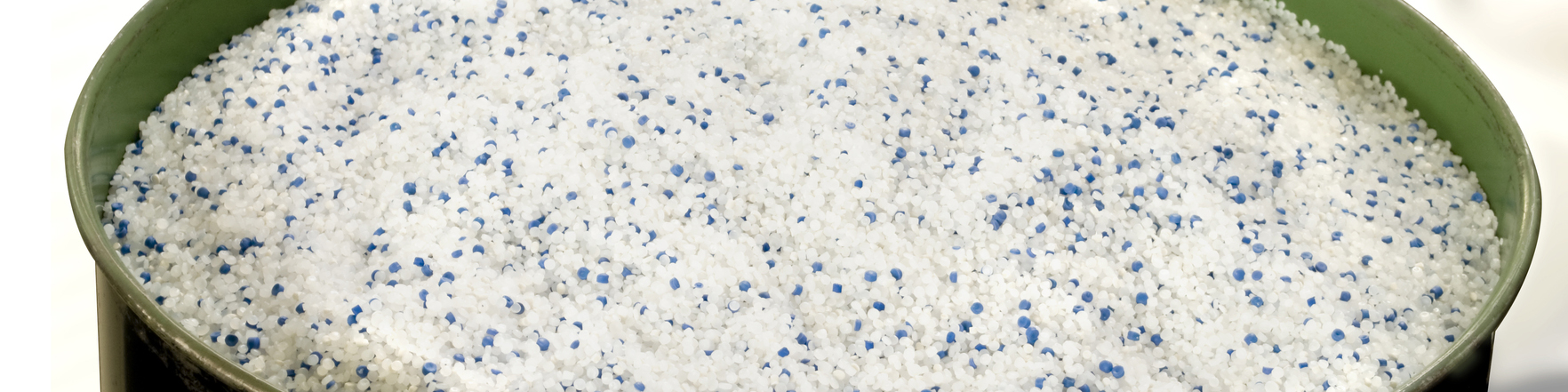 تضعیف بازار نفت و تردید در بازار پلی اتیلن ترفتالات