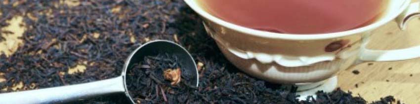 کسری ۷۰ هزار تُنی چای/ دولت از تولید چای دست بردارد