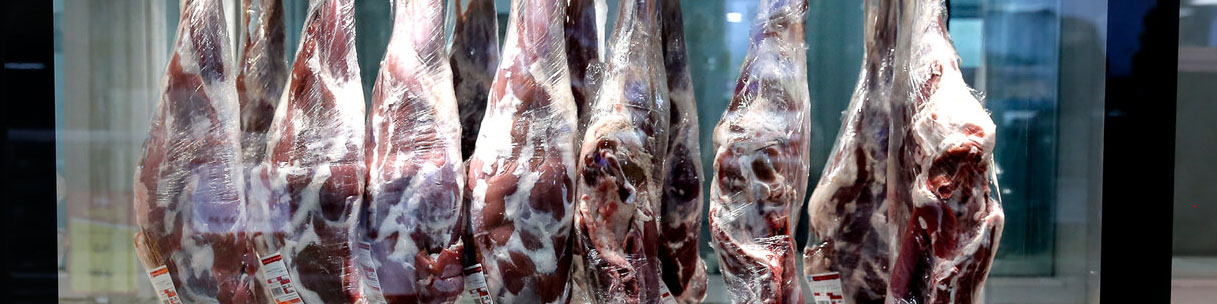 کمبود گوشت قرمز در بازار نداریم/ گوشت با قیمت فعلی، گران فروشی است