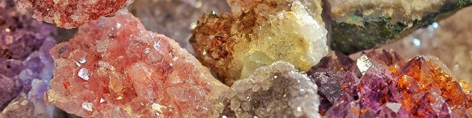 کروم کوراندوم: خواص، روش‌های تولید و کاربردها در صنایع مختلف