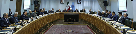 تک نرخی کردن ارز برای ایجاد ثبات در بازار و جلوگیری از فساد / انضباط مالی مهمترین اقدام برای کنترل تورم